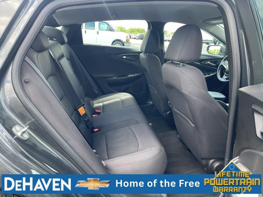 Used 2018 Chevrolet Malibu LT FWD image 26