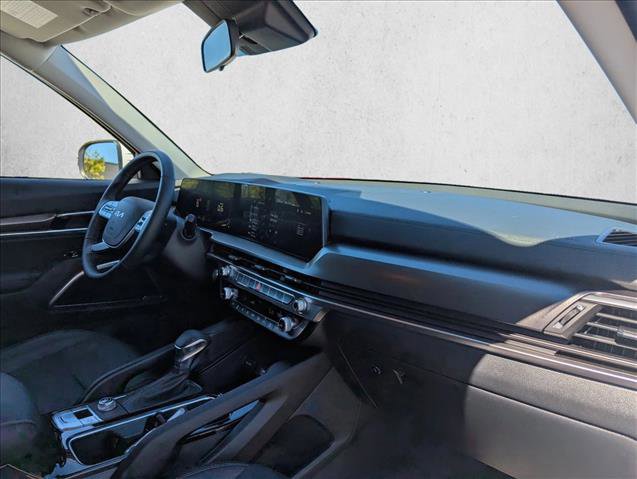 Used 2025 Kia Telluride LX image 28
