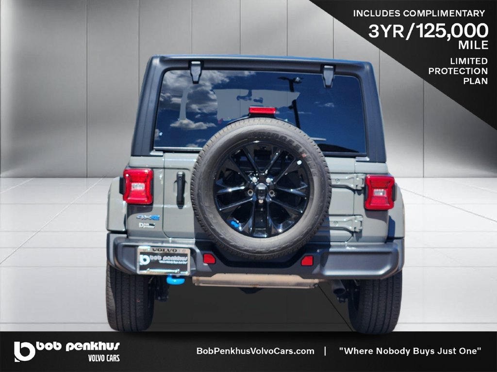 Used 2023 Jeep Wrangler Unlimited Sahara w/ Cold Weather Group AWD/4WD image 26