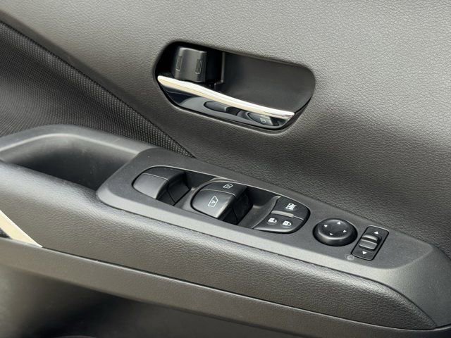 Used 2022 Nissan Kicks SV image 25