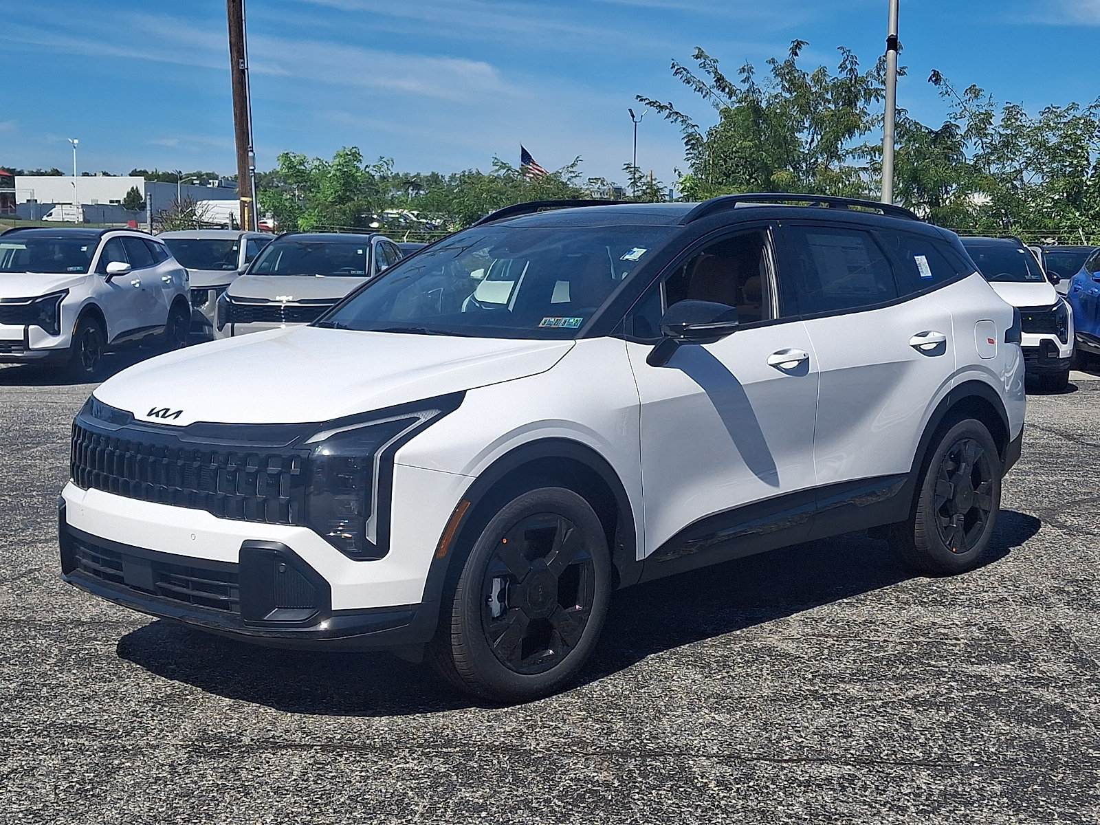 New 2027 Kia Sportage X-Line AWD/4WD image 3