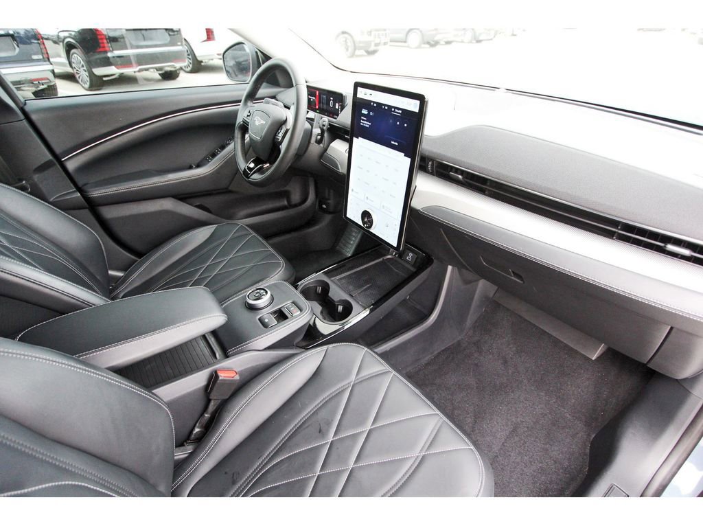 Used 2023 Ford Mustang Mach-E Select w/ Comfort Package Lite image 29