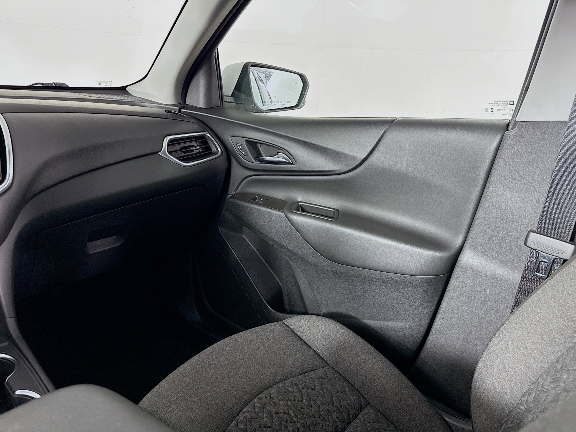 Used 2024 Chevrolet Equinox LT image 27