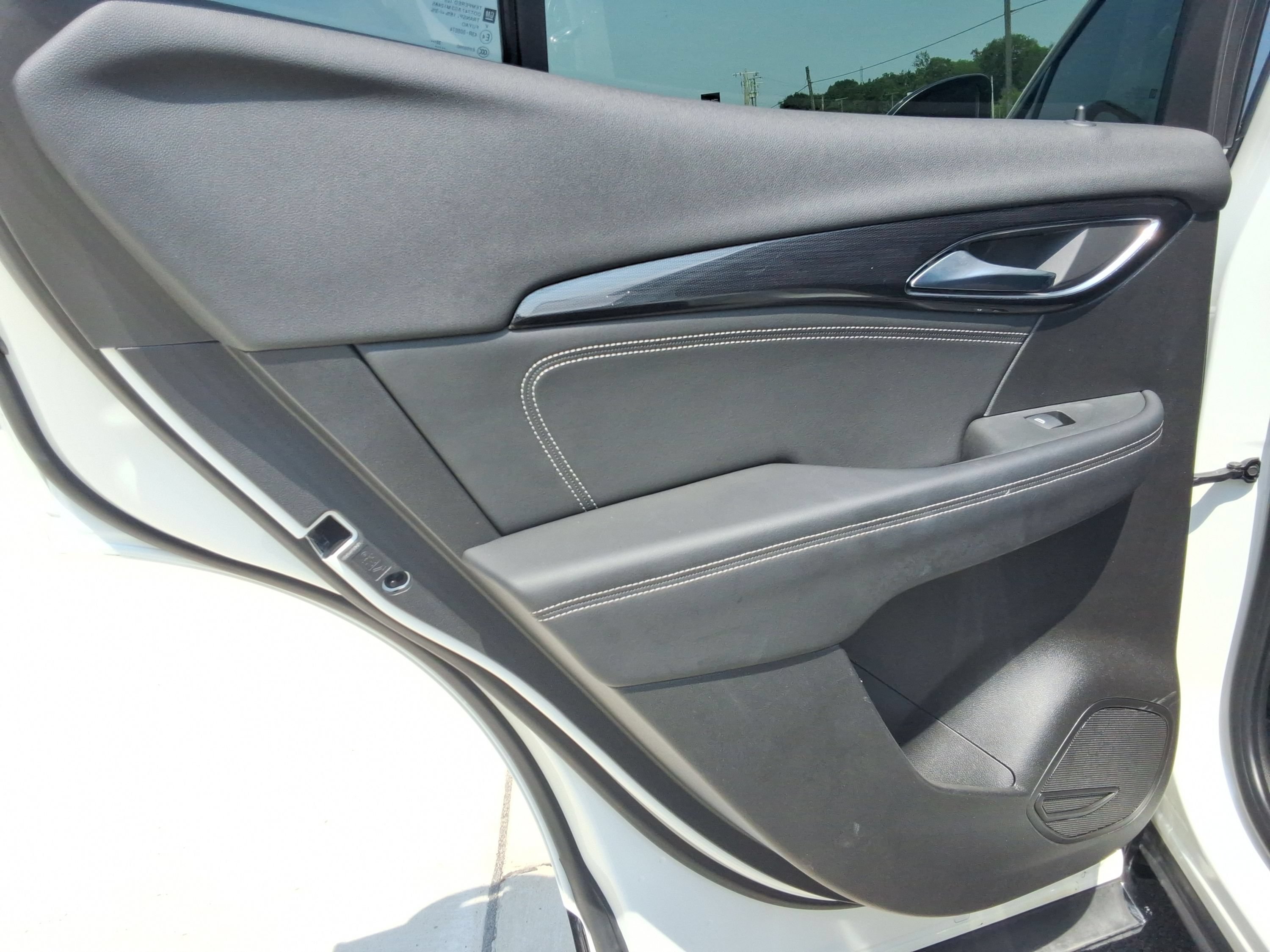 Used 2023 Buick Envision Essence w/ Sport Touring Package FWD image 23