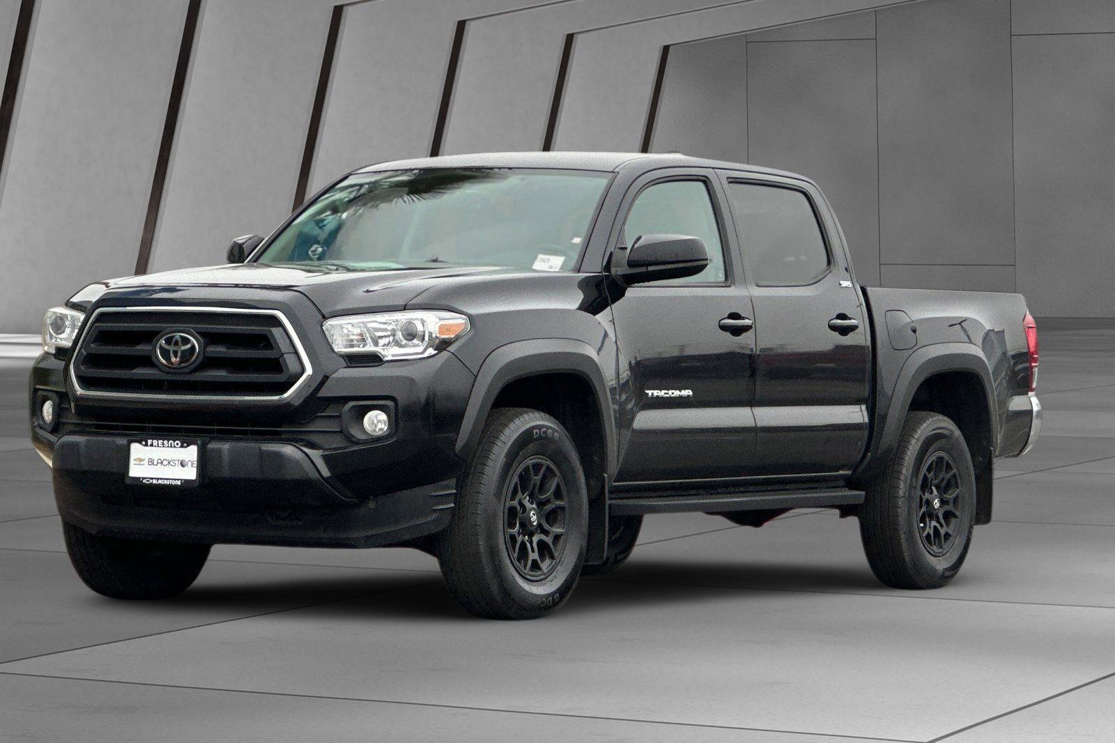 Used 2022 Toyota Tacoma SR5 image 8