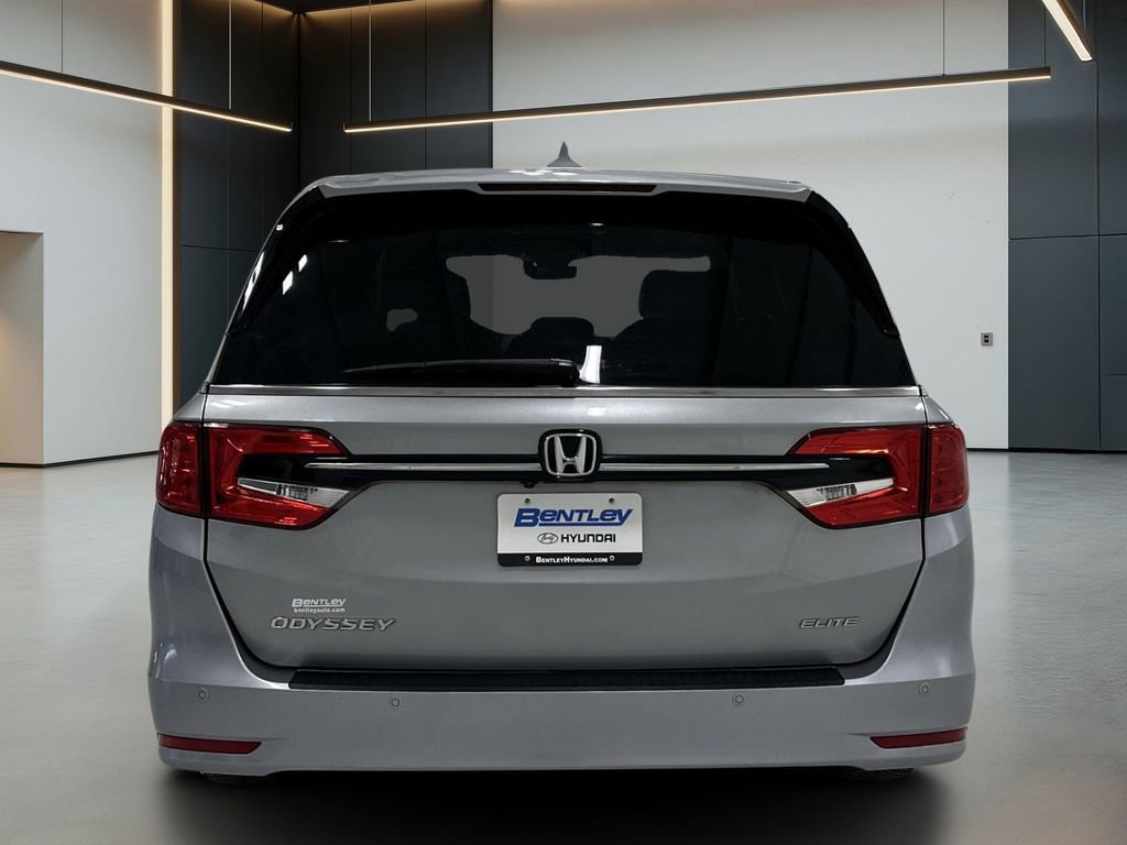 Used 2022 Honda Odyssey Elite image 4
