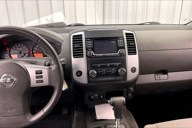 Used 2015 Nissan Xterra S w/ Nevada Tow Package AWD/4WD image 6