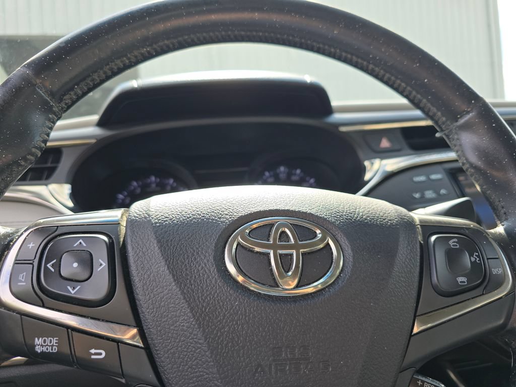 Used 2014 Toyota Avalon Limited FWD image 22