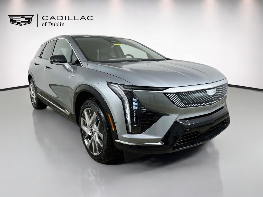 New 2027 Cadillac Optiq Luxury w/ LPO, Floor Liner Package AWD/4WD image 3