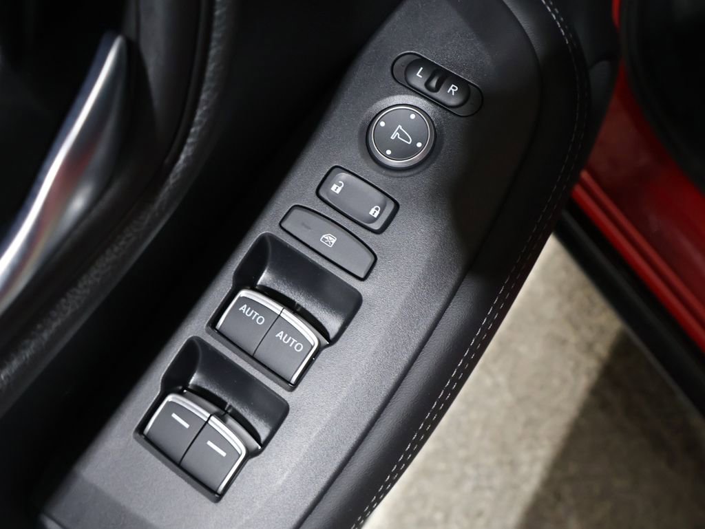 Used 2025 Honda HR-V EX-L image 14