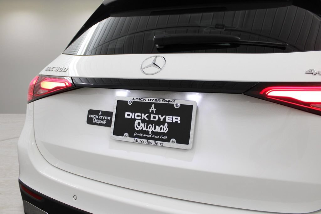 Used 2026 Mercedes-Benz GLC 300 4MATIC image 33