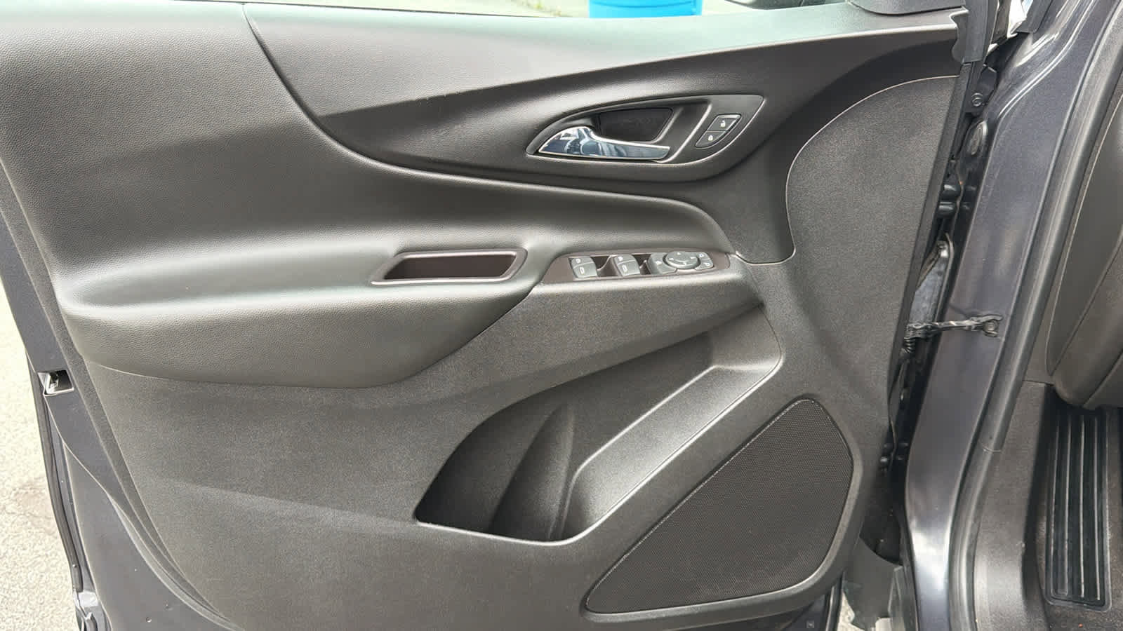 Used 2022 Chevrolet Equinox LT image 23