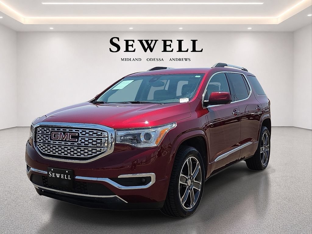 Used 2018 GMC Acadia Denali w/ Technology Package FWD image 1