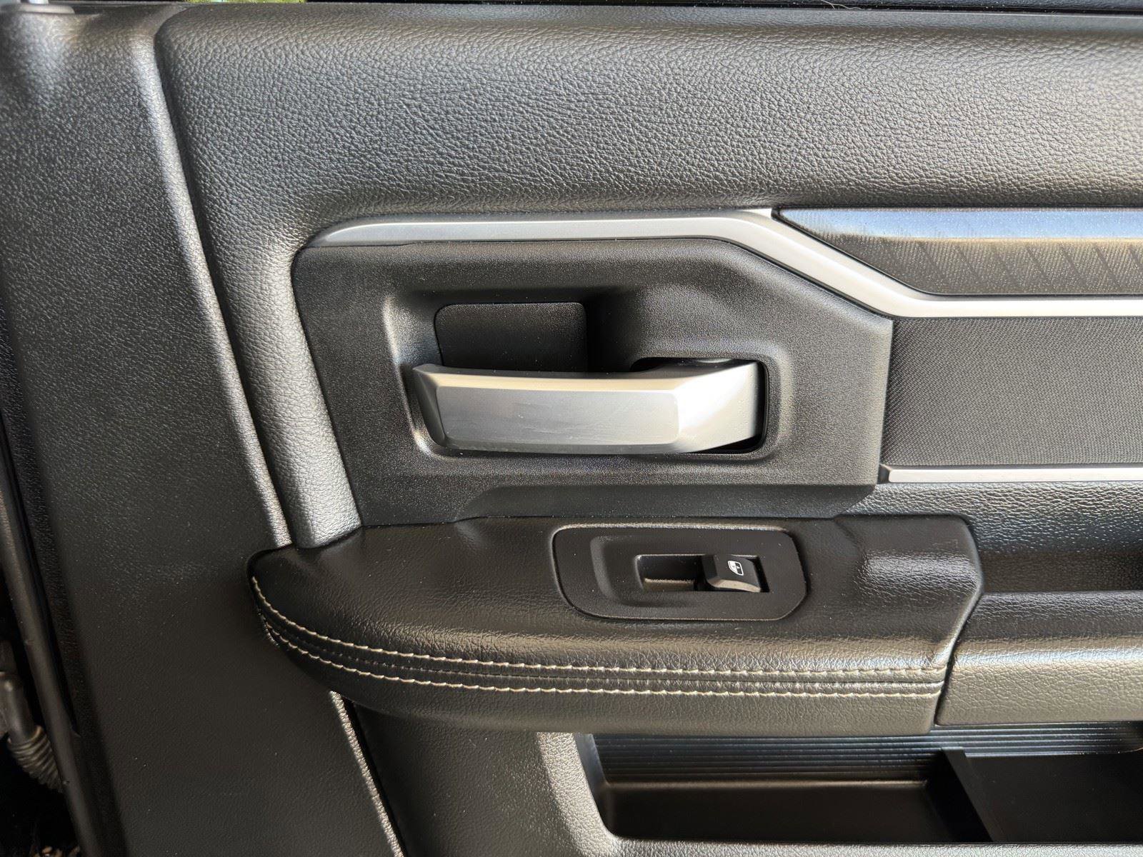 Used 2025 RAM 3500 Big Horn image 34