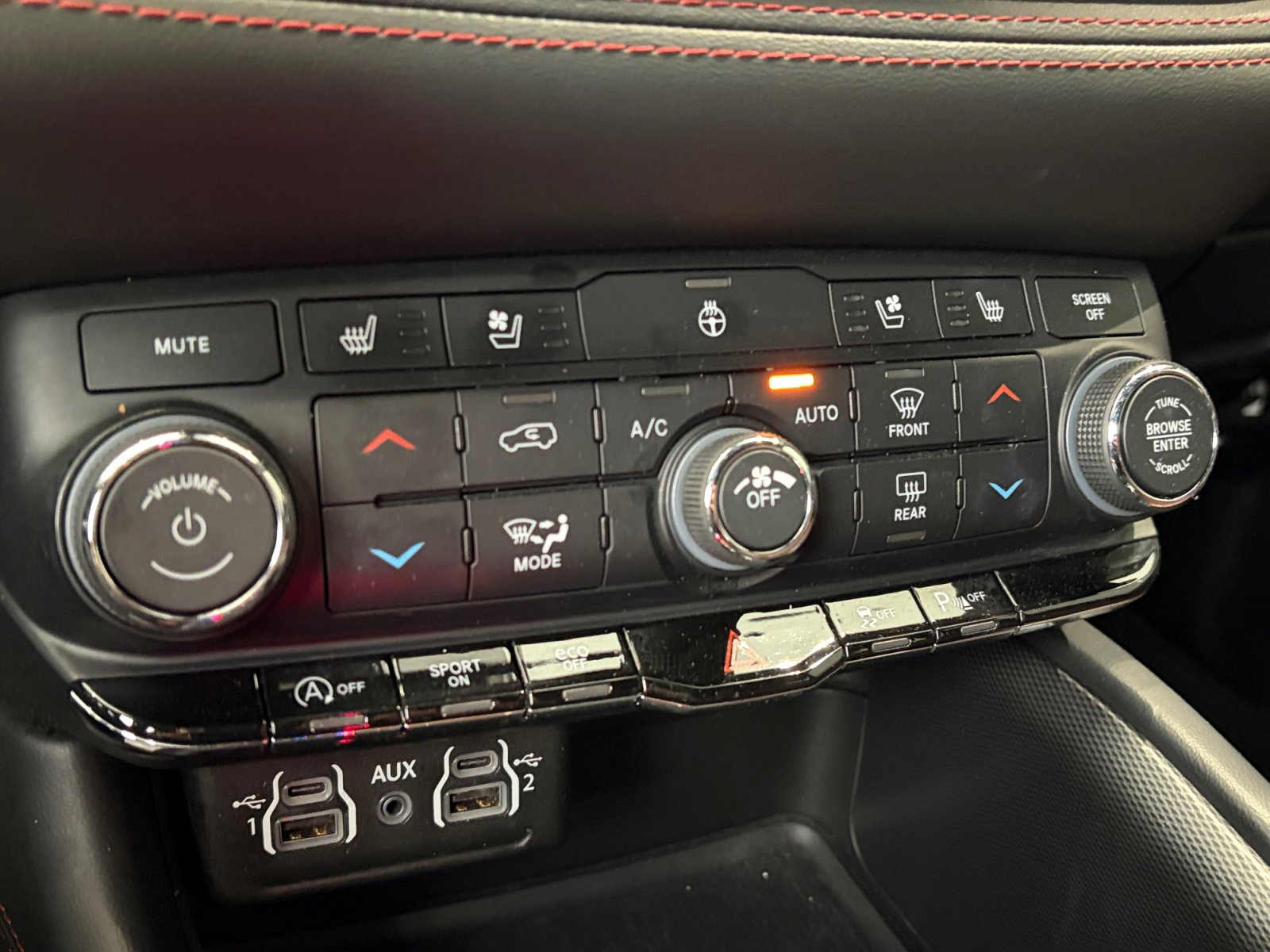 Used 2023 Dodge Durango GT AWD/4WD image 19