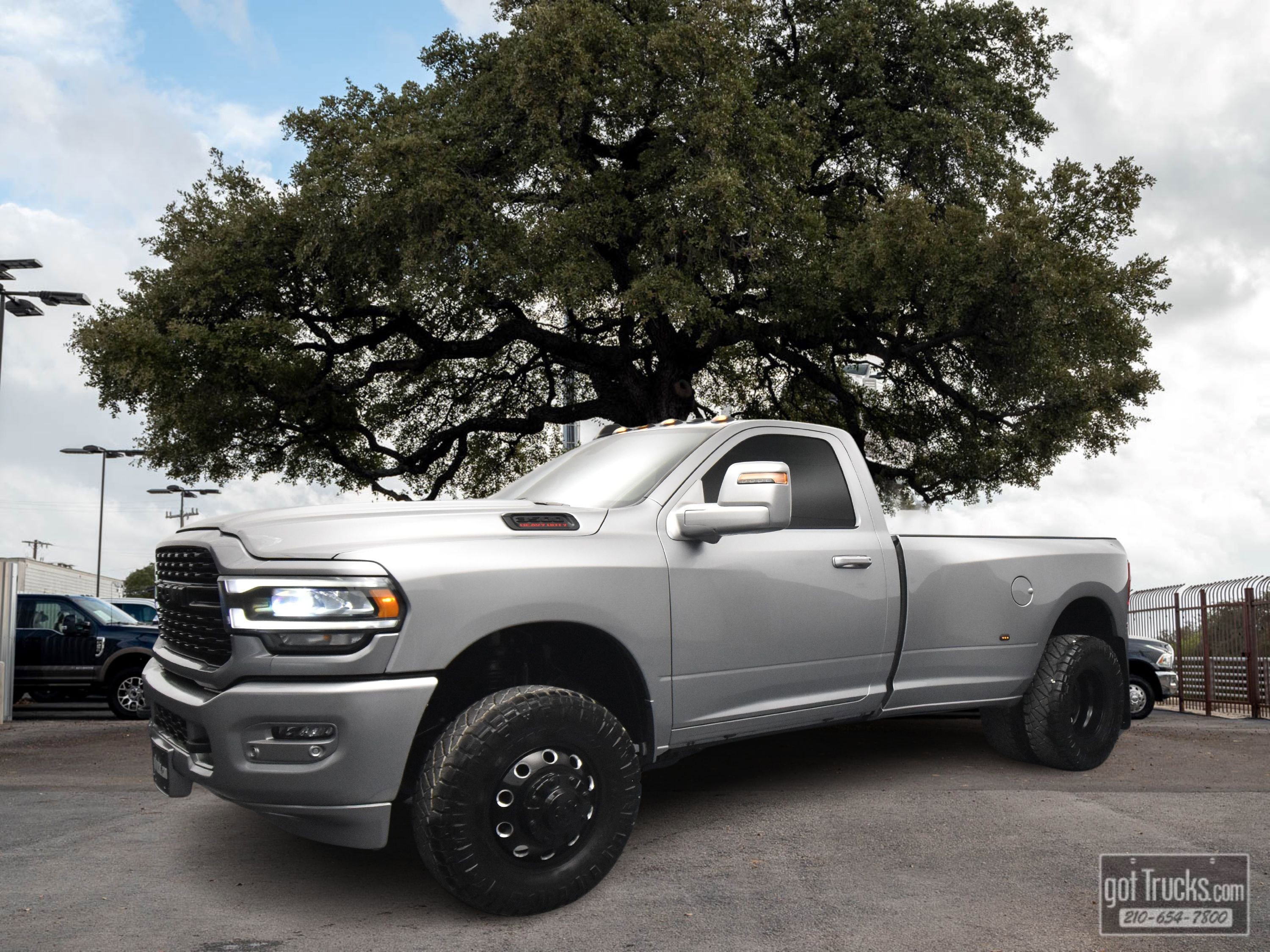 Used 2023 RAM 3500 Lone Star w/ Level 2 Equipment Group AWD/4WD image 1