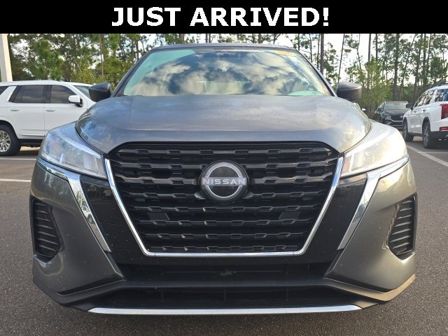 Used 2023 Nissan Kicks S image 2