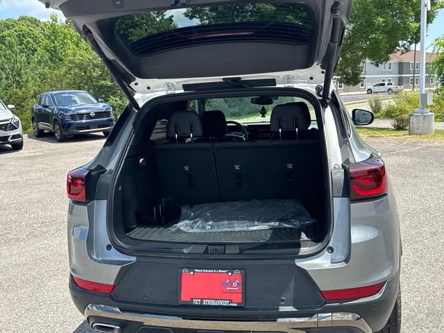 Used 2025 Chevrolet TrailBlazer ACTIV w/ Convenience Package FWD image 14