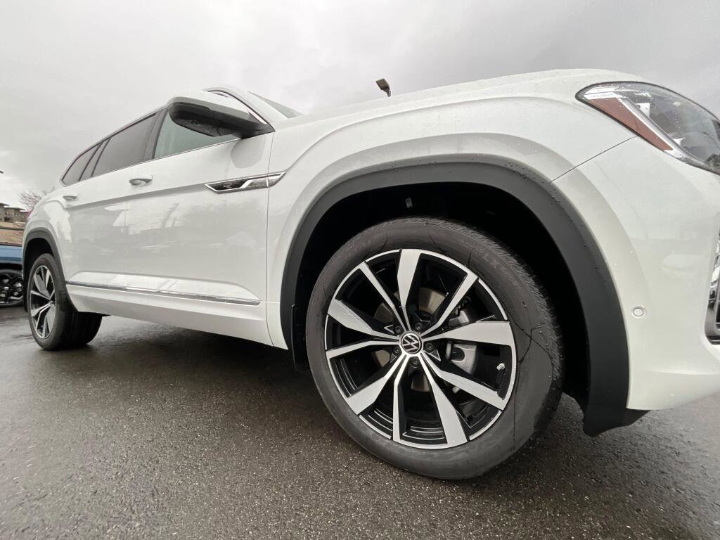 New 2026 Volkswagen Atlas SEL Premium R-Line image 10