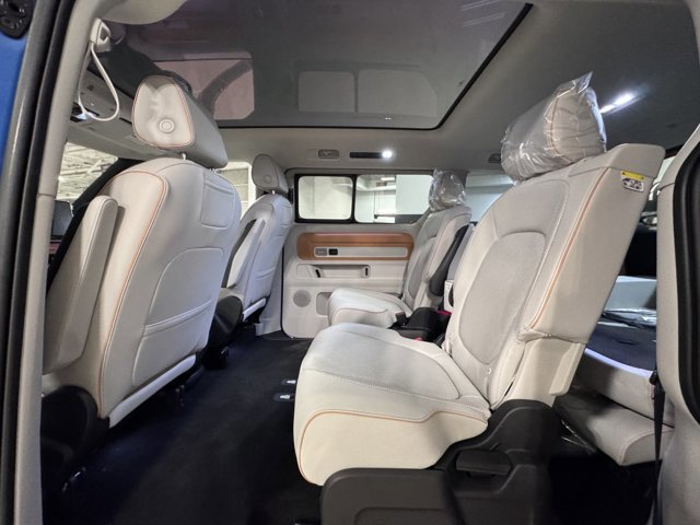 New 2025 Volkswagen ID. Buzz 1st Edition image 48