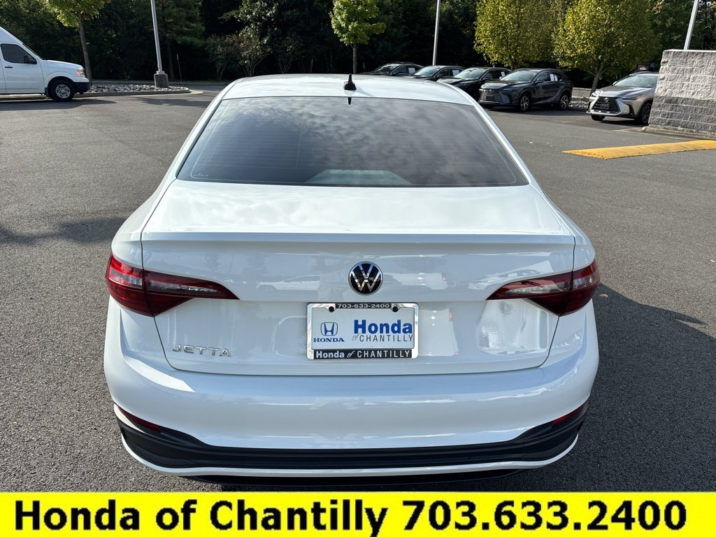 Used 2023 Volkswagen Jetta Sport FWD image 6