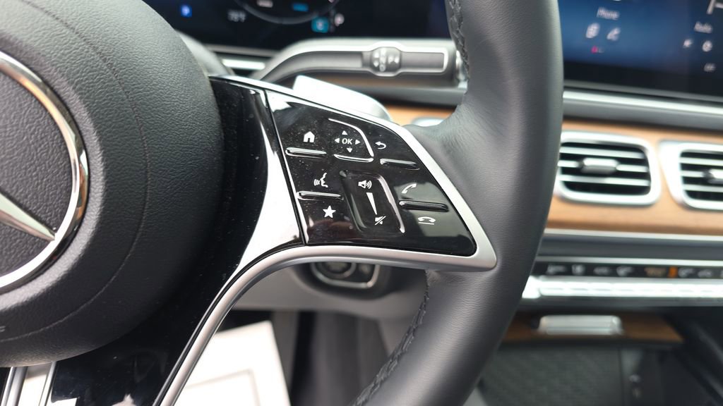 Certified 2025 Mercedes-Benz GLE 350 4MATIC image 18