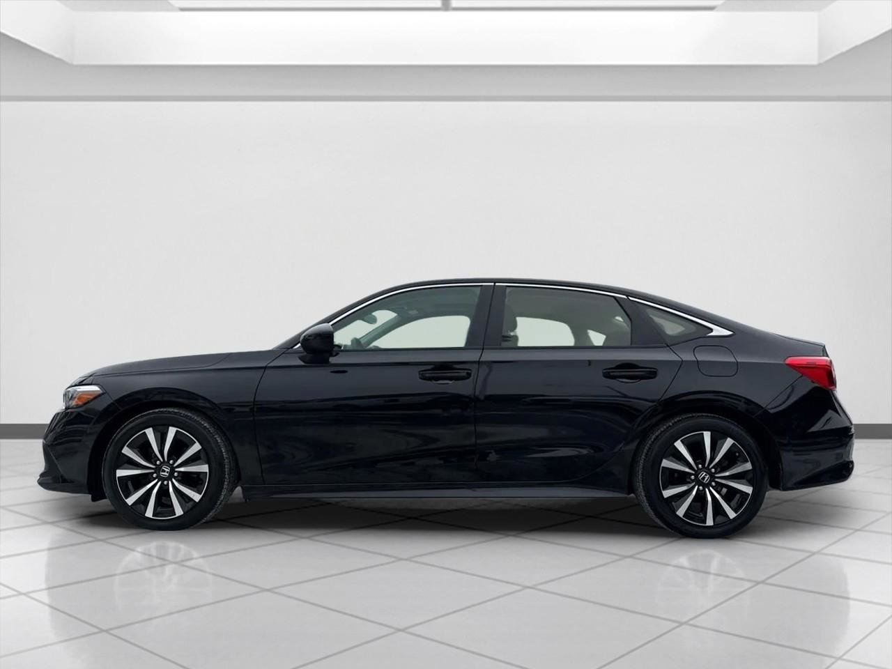 Used 2022 Honda Civic EX image 2