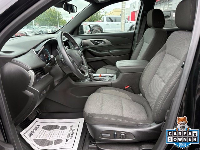 Used 2023 Chevrolet Traverse LT FWD image 11