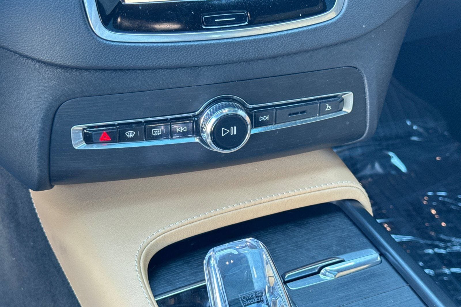 Certified 2024 Volvo XC90 B6 Ultimate AWD/4WD image 24