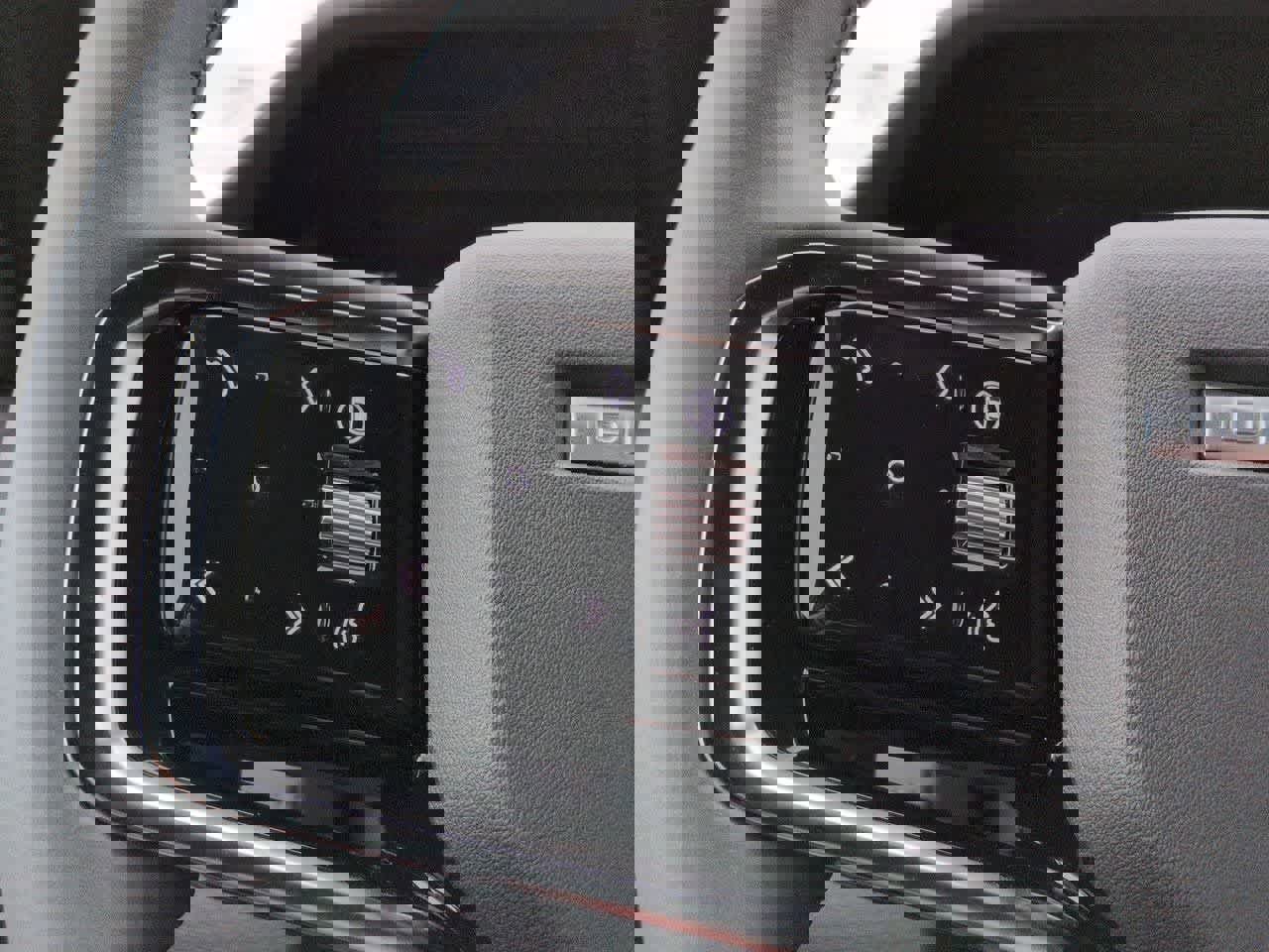 New 2026 Land Rover Discovery Sport Landmark image 26