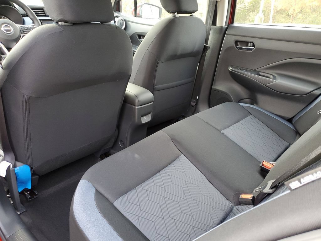 New 2025 Nissan Versa SV w/ Trunk Package FWD image 11