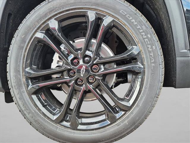 New 2027 Chevrolet Traverse LT w/ Driver Confidence Package FWD image 10