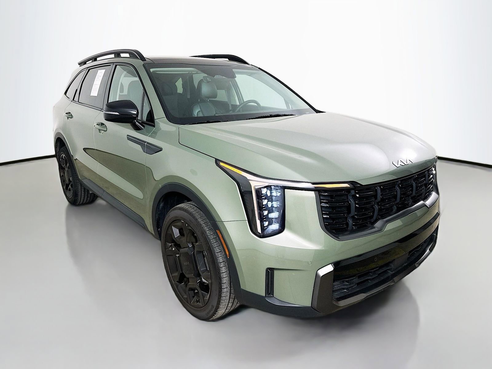 Used 2025 Kia Sorento X-Line EX AWD/4WD image 3