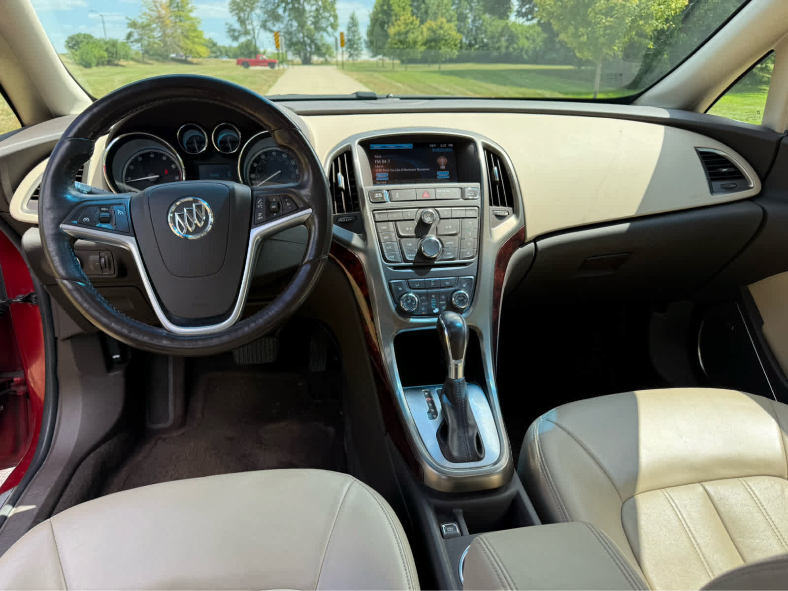 Used 2012 Buick Verano Leather FWD image 21
