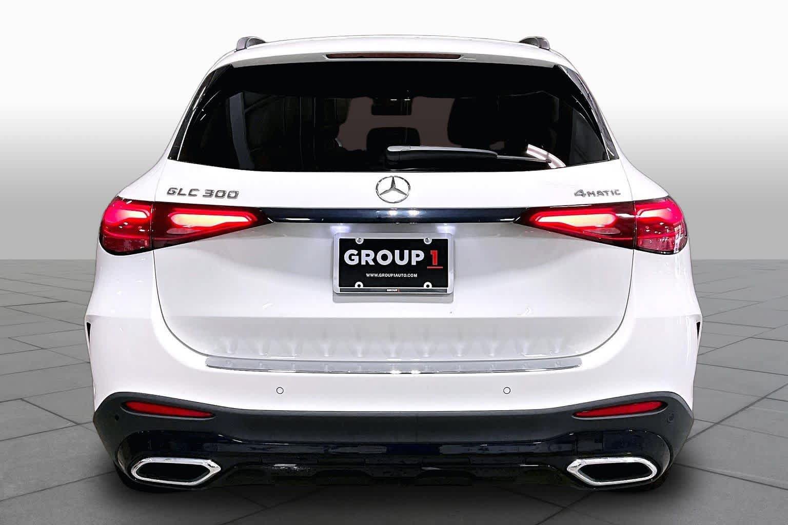 Used 2024 Mercedes-Benz GLC 300 4MATIC image 5