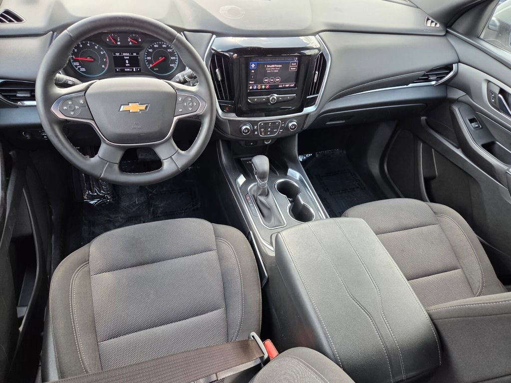 Certified 2023 Chevrolet Traverse LT FWD image 11