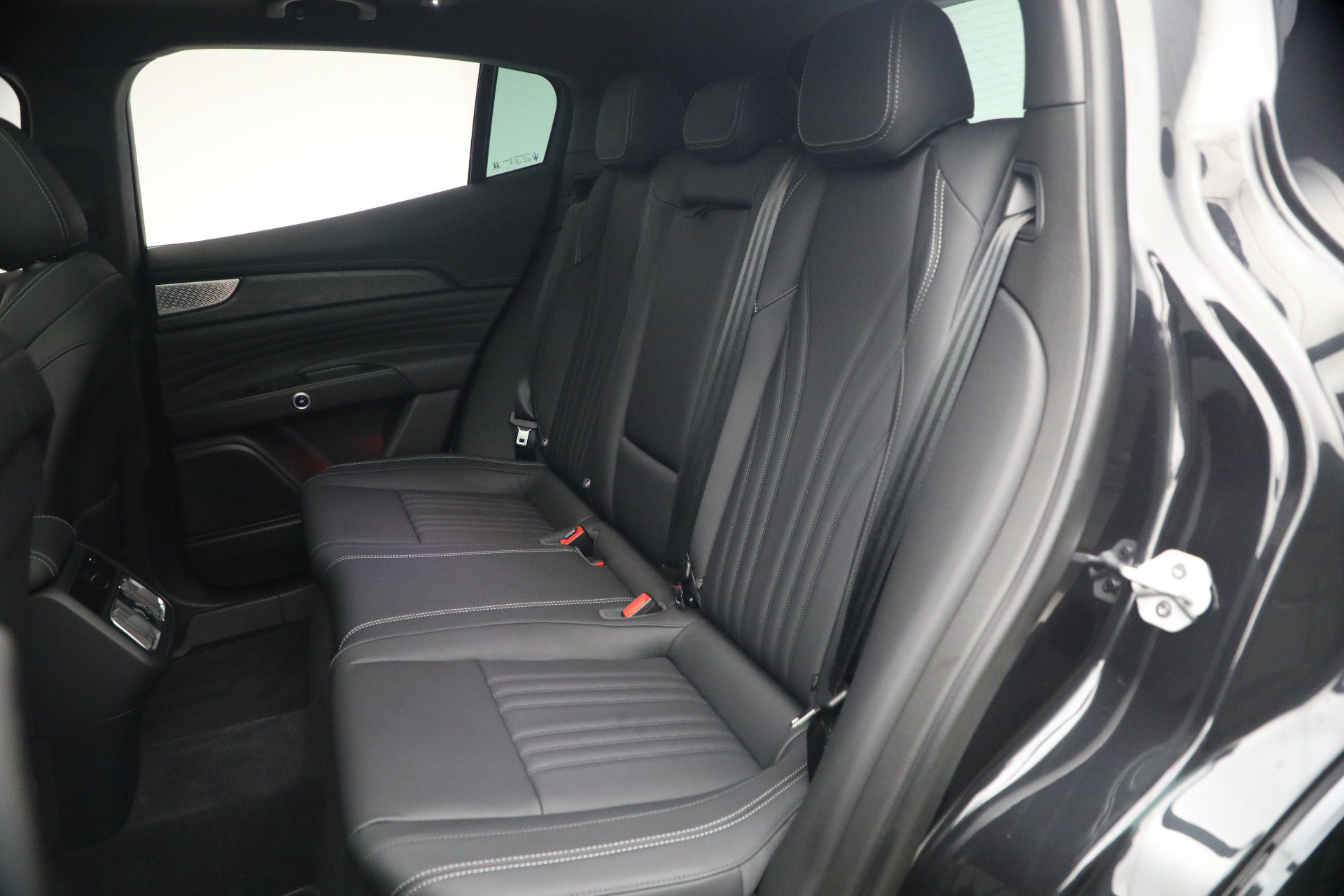 Certified 2023 Maserati Grecale Modena AWD/4WD image 17
