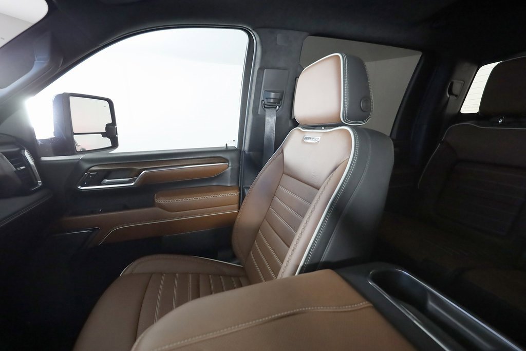 Used 2024 GMC Sierra 3500 Denali Ultimate image 43