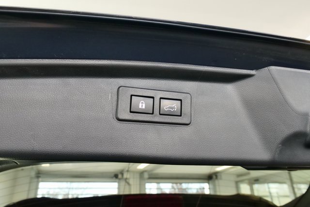 Used 2023 Subaru Outback Touring XT w/ Popular Package #2 image 14