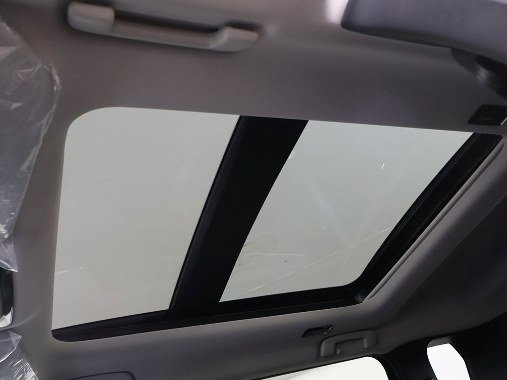 New 2025 Mitsubishi Outlander SE image 22