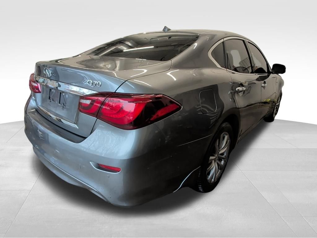 Used 2016 INFINITI Q70 3.7 AWD/4WD image 5