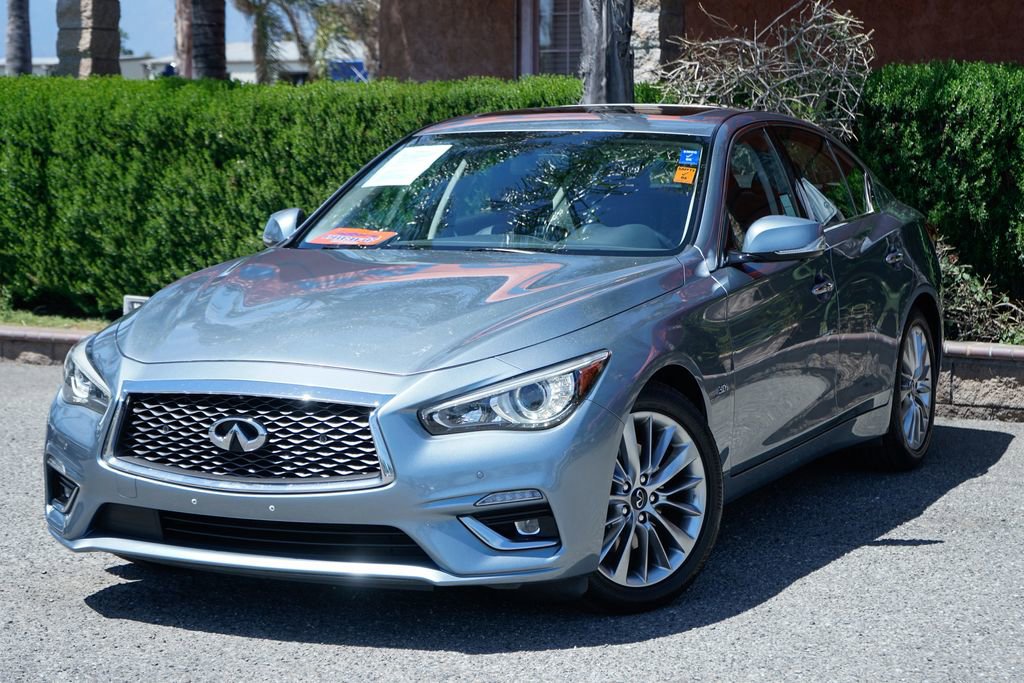 Used 2020 INFINITI Q50 Luxe w/ Essential Package (3.0T Luxe) AWD/4WD image 4