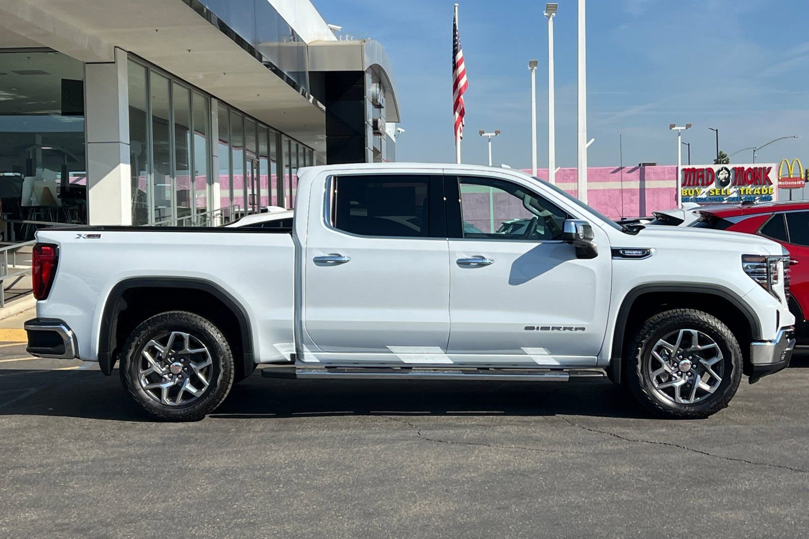 New 2026 GMC Sierra 1500 SLT w/ SLT Premium Plus Package AWD/4WD image 4