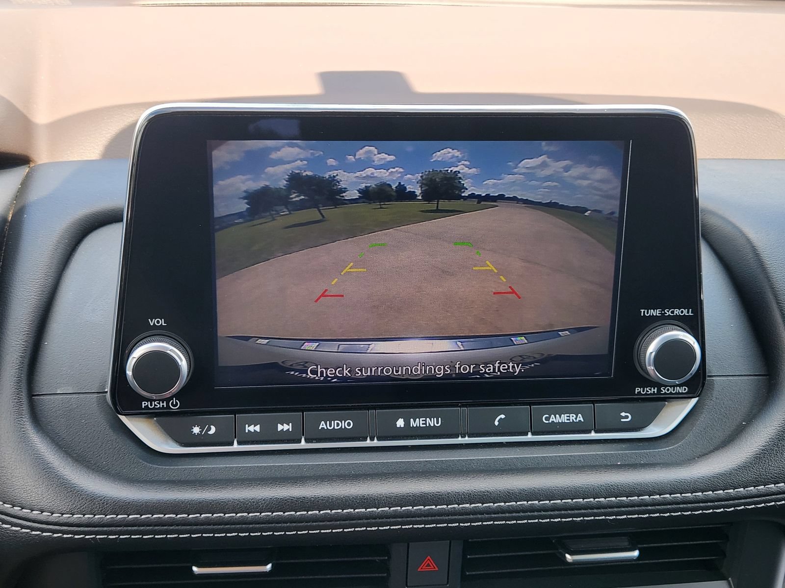 Used 2023 Nissan Rogue SV FWD image 21