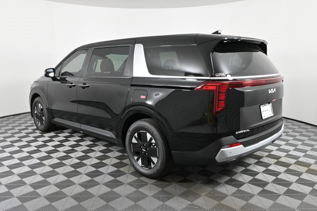 New 2026 Kia Carnival LXS image 5