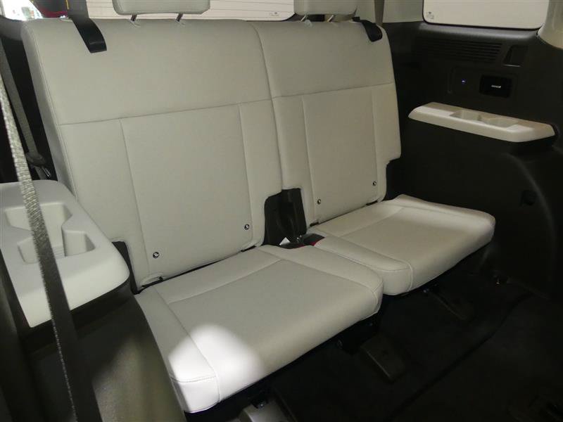 Used 2024 Hyundai Santa Fe Calligraphy AWD/4WD image 30