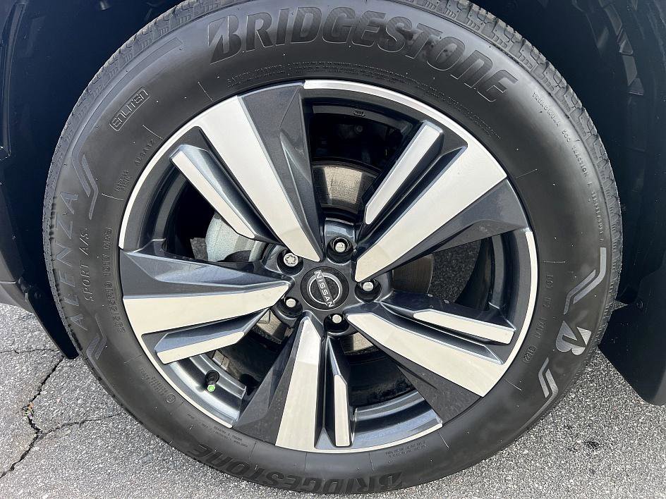 Certified 2023 Nissan Rogue SL w/ SL Premium Package image 9