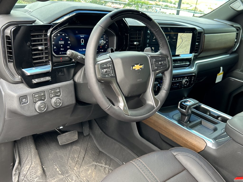 New 2026 Chevrolet Silverado 1500 High Country AWD/4WD image 7