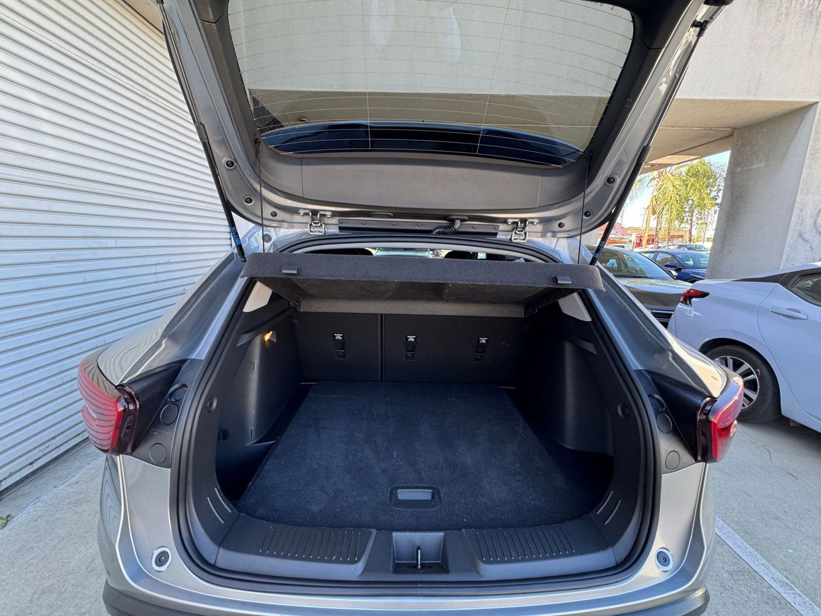 Used 2025 Chevrolet Trax LT image 31