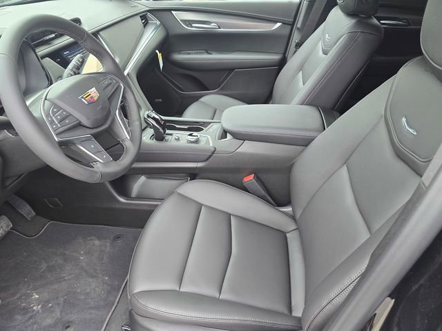 New 2026 Cadillac XT5 Luxury image 19
